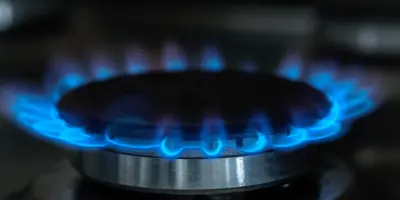 Image of a ring of a gas hob with gas flames 